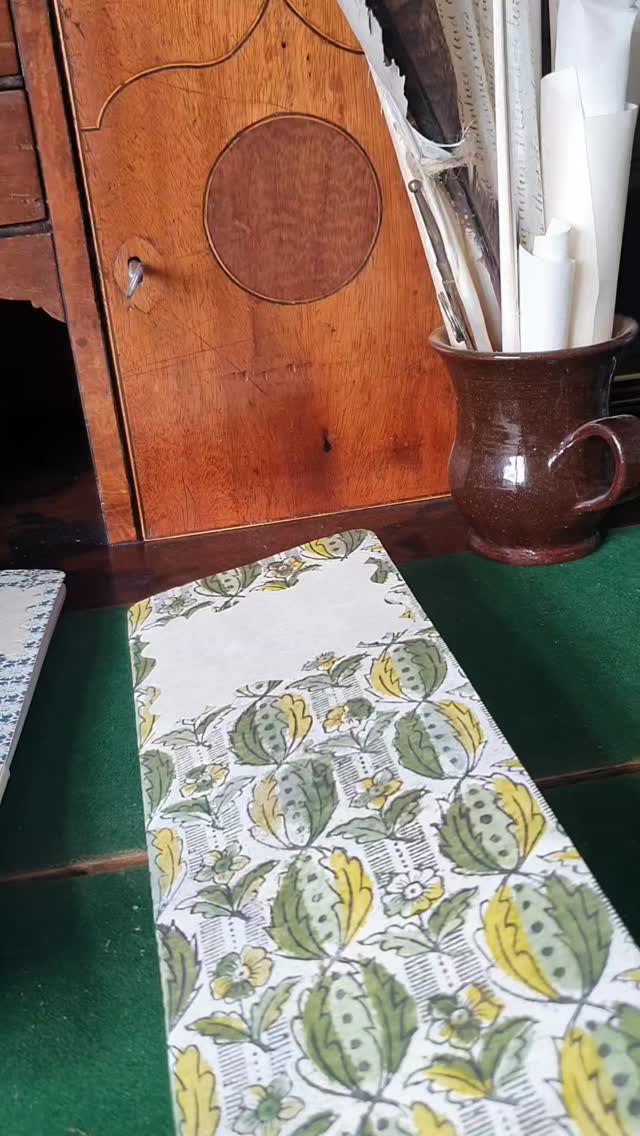 Join me on the 10th June in @fabricationcrafts York on Stonegate. As part of their 2026 book week, you can make your own facsimile version of this 16th century pamphlet. Made for lists, accounts, and important notes. Suitable for beginners to bookbinding or binders wanting an insight into simpler historical bindings. All materials included.

Tickets available at https://www.fabric-ation.co.uk/product/bookbinding-class-making-the-naughty-list-16th-century-stationery-binding/ 

[Video description: a tall slim pamphlet book with an elaborate label is shown to camera, it has blockprint style paper covers.]